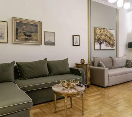 G102 κεντρικό πολυτελές διαμέρισμα アパート *