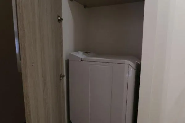 G102 κεντρικό πολυτελές διαμέρισμα