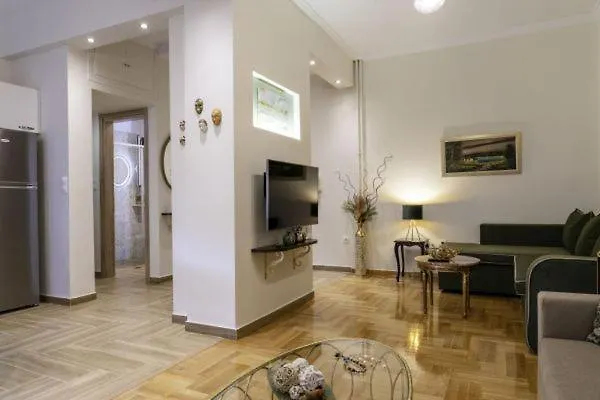 G102 κεντρικό πολυτελές διαμέρισμα Volos